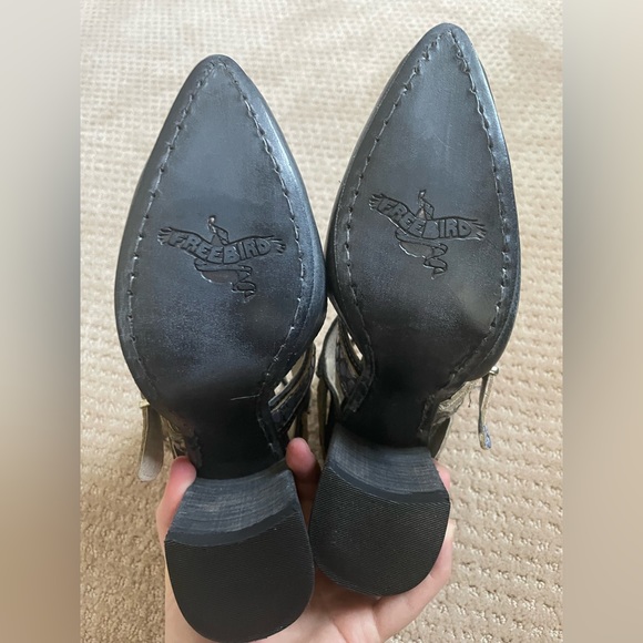 FreeBird Jaclynn in Navy Multi - size 8 - Picture 5 of 5